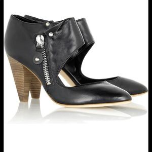 Belle Black Leather Pumps by Sigerson Morrison. Size 7.5